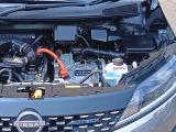 ◎ご購入いただきましたお車は弊社整備工場にて納車前点検整備として法定12ヶ月点検(車検整備付き販売車は車検整備)を実施。エンジンオイル・エレメント交換を行い※、ご納車いたします(※除く電気自動車)。