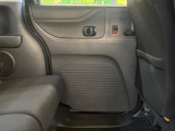 【パワースライドドア】スマートキーや運転席のスイッチでスライドドアの開閉が可能♪電動だから力を入れてドアを開ける必要が無く、小さいお子様でも、重い荷物を持っている時もラクに開け閉めできます♪