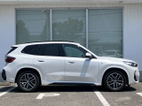 オリジナル・サービスもついたBMW自動車保険も取り扱っております。BMW自動車保険にご加入いただくと、万一のトラブルを24時間365日サポートするエマージェンシー・サービスの〈プレミアム〉をご利用いただけます。