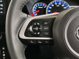 ステアリング左側のスイッチになります。オーディオの操作が手元でできますので運転の妨げにならないので安心して運転できます。