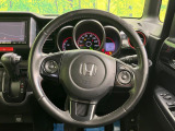 【純正革巻きステアリング】上質な革を使用することで、手にしっかり馴染みとても運転しやすいハンドルです♪