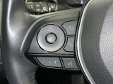 ステアリングスイッチ装備!運転しながら手元でオーディオの操作などができます。