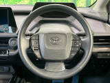 【純正革巻きステアリング】上質な革を使用することで、手にしっかり馴染みとても運転しやすいハンドルです♪