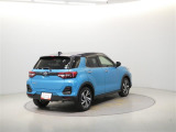 ご覧の車両以外にも多数のU-CARを展示販売しております。