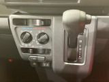 納車前にはプロのメカニックが、各部の点検を行います。ディーラーにしか出来ない品質、そしてサービスできっと満足していただけると思います!