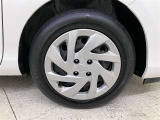 タイヤサイズは175/65R15になります。