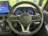 【純正革巻きステアリング】上質な革を使用することで、手にしっかり馴染みとても運転しやすいハンドルです♪