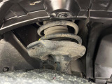 お車を安心してお乗りいただく為には、足回りの定期点検が欠かせません。サービスサポート(有償保証)では無料点検もご提供しており、安心のカーライフをお過ごしいただけるサポート体制が整っています。