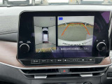アラウンドビューモニターで車の周辺状況をナビ画面で確認できます☆