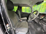 運転席シート廻りは使用感も少なく、良好な状態となっています。丁寧に使われていたことがよくわかりますね。