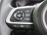 ステアリングスイッチです!視線を逸らすことなく操作することができます!