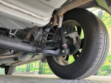 お車を安心してお乗りいただく為には、足回りの定期点検が欠かせません。サービスサポート(有償保証)では無料点検もご提供しており、安心のカーライフをお過ごしいただけるサポート体制が整っています。