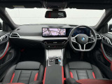 BMW Premium Selection 江戸川は、約20台の展示スペースがあり、常時新車拠店より厳選された認定中古車が続々と入庫しております。