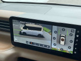日産の最新技術! 3Dモニターで周りの障害物を見ることができます。