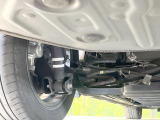 お車を安心してお乗りいただく為には、足回りの定期点検が欠かせません。サービスサポート(有償保証)では無料点検もご提供しており、安心のカーライフをお過ごしいただけるサポート体制が整っています。