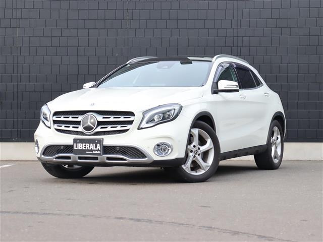 GLAクラス GLA220 4マチック 4WD 4WD サンルーフ