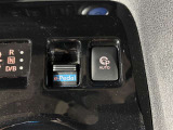 【プロパイロットパーキング】3ステップの操作だけで駐車完了するまでドライバーをアシスト。 ステアリング、アクセル、ブレーキ、シフト、さらにパーキングブレーキまですべて制御☆