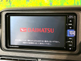 【純正ナビ】人気の純正ナビを装備しております。ナビの使いやすさはもちろん、オーディオ機能も充実!キャンプや旅行はもちろん、通勤や買い物など普段のドライブも楽しくなるはず♪