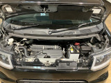 納車前に弊社で点検整備(車検整備)と消耗品部品のエンジンオイル、オイルフィルター、ワイパーゴム、バッテリーを交換いたします。その他の消耗品部品は当社ディーラー整備士の判断により交換いたします!