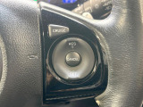 【クルーズコントロール】高速道路もラクラク走行。アクセルを離しても一定速度で走行ができ、長距離運転時の負担を軽減!加速・減速も簡単なスイッチ操作で調整できます。