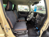 運転席シート廻りは使用感も少なく、良好な状態となっています。丁寧に使われていたことがよくわかりますね。
