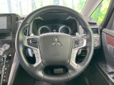 【純正革巻きステアリング】上質な革を使用することで、手にしっかり馴染みとても運転しやすいハンドルです♪