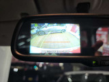 ミラー型のバックカメラです。
