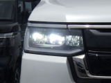 ★LEDヘッドライト搭載★ 白っぽく光る明るく省電力なLEDライト!先進的な白い輝きでフロントフェースを引き締めます☆