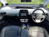 プリウス 1.8 S E-Four 4WD 修復歴無し