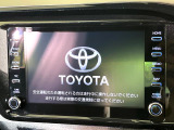【メーカー純正ナビ】インテリアに溶け込むスタイリッシュな「専用設計」メーカーナビを装備♪視認性や操作性など基本性能にも優れ、より上質なカーライフをお楽しみいただけます。