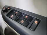 ウィンドウスイッチ操作(運転席)