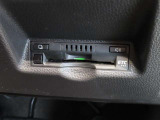 ETC車載器付きです。高速道路の料金所もスムーズに通過できます。