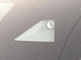 【インテリジェントエマージェンシーブレーキ】フロントカメラで前方の車両や歩行者を検知。衝突しそうな時は衝突被害軽減ブレーキが作動、衝突回避をサポート。より安全にドライブをお楽しみいただけます。