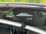 【ホンダセンシング】走行中に前方の車両等を認識し、衝突しそうな時は警報とブレーキで衝突回避と被害軽減をアシスト。より安全にドライブをお楽しみいただけます。