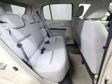 もちろん後席もきれいにリフレッシュ済み☆徹底洗浄、消臭・除菌も実施済みです。是非ご覧になってください♪