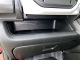 ☆取り出しやすく、しまいやすい収納スペースが満載です。ティッシュやペットボトル等、用途に合わせた収納が可能ですので、使い方はあなた次第!☆