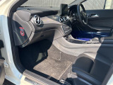 ◆LIBERALAは、輸入車選びの新たなスタイルを提案するインポート・セレクト・ブランドです。オーナー様となる方がクルマから直接感じる感性を第一にした、最良の一台との出会いをコーディネートいたします。