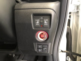 【両側電動スライドドア】リモコンや運転席のスイッチ操作のほか、ドアハンドルを少し引くだけでリアドアが自動開閉します♪