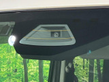 【スズキ セーフティサポート】走行中に前方の車両等を認識し、衝突しそうな時は警報とブレーキで衝突回避と被害軽減をアシスト。より安全にドライブをお楽しみいただけます。