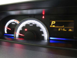 撮影時の走行距離数は8715キロです。点検整備を実施してのお納車となります。