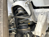 お車を安心してお乗りいただく為には、足回りの定期点検が欠かせません。サービスサポート(有償保証)では無料点検もご提供しており、安心のカーライフをお過ごしいただけるサポート体制が整っています。