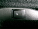 運転席シートヒーター装備