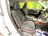 運転席シート廻りは使用感も少なく、良好な状態となっています。丁寧に使われていたことがよくわかりますね。