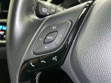 ステアリングスイッチ装備!運転しながら手元でオーディオの操作などができます。
