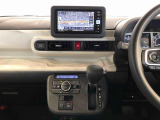 温度を設定すれば、自動で車内の温度管理をしてくれる優れものです♪ATミッションで運転楽々
