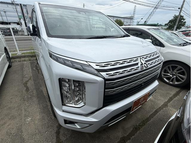 デリカD:5 2.2 P 4WD 禁煙車 エクリプス9インチナビ