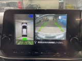 【アラウンドビューモニター】専用のカメラにより、上から見下ろしたような視点で360度クルマの周囲を確認することができます☆死角部分も確認しやすく、狭い場所での切り返しや駐車もスムーズに行えます。