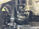 お車を安心してお乗りいただく為には、足回りの定期点検が欠かせません。サービスサポート(有償保証)では無料点検もご提供しており、安心のカーライフをお過ごしいただけるサポート体制が整っています。