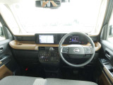 展示車両は全車 クリーニング済。 専門業者さんにて内外装ともにキレイにしてご納車いたします。 また別途、各種コーティングもうけたまわってます。