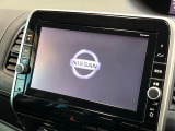 【純正ナビ】人気の純正ナビを装備しております。ナビの使いやすさはもちろん、オーディオ機能も充実!キャンプや旅行はもちろん、通勤や買い物など普段のドライブも楽しくなるはず♪
